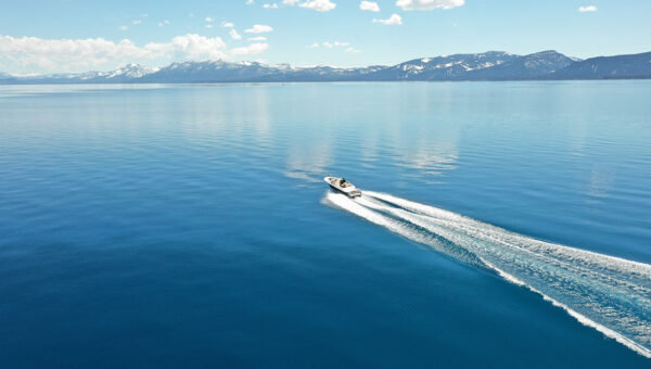 Boat-Tahoe-Lake-Tahoe-Boat-Rentals-Media-Sliders-Chris-Craft-2-600x340.jpg